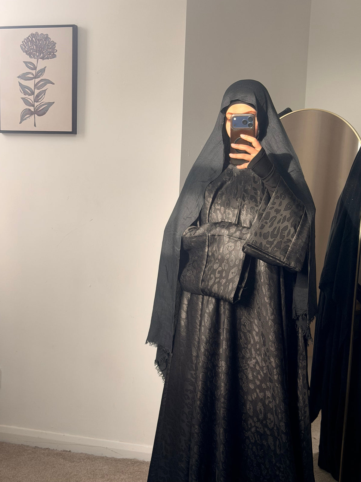 Qamar Abaya