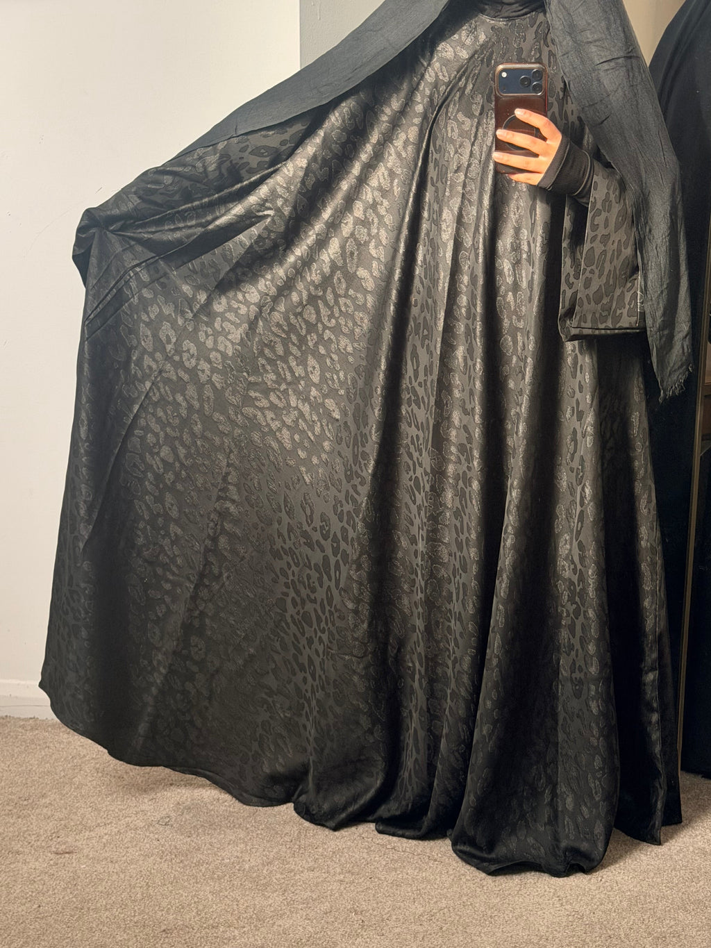 Qamar Abaya