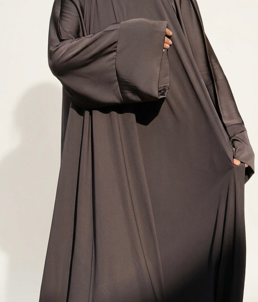 Layl Abaya
